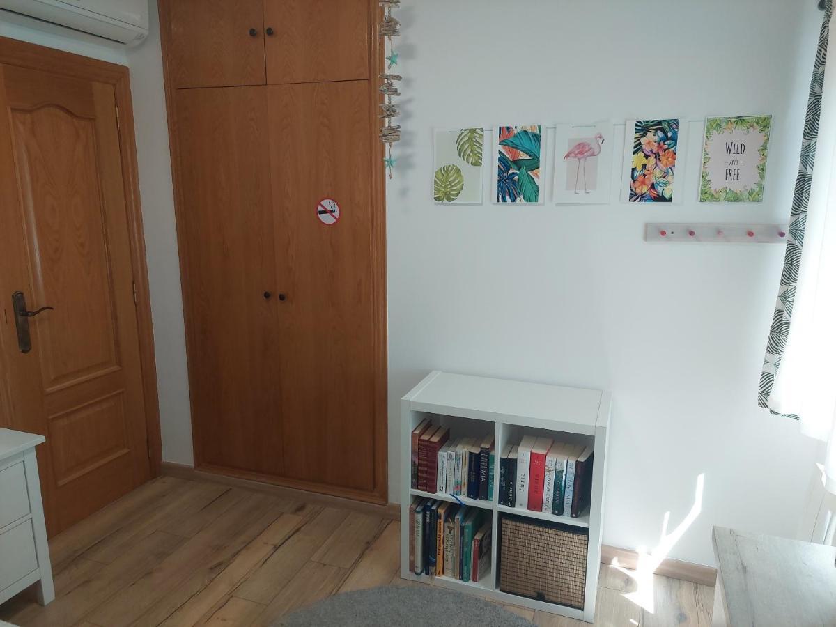 Family Apartment Andrea Алакас Екстериор снимка